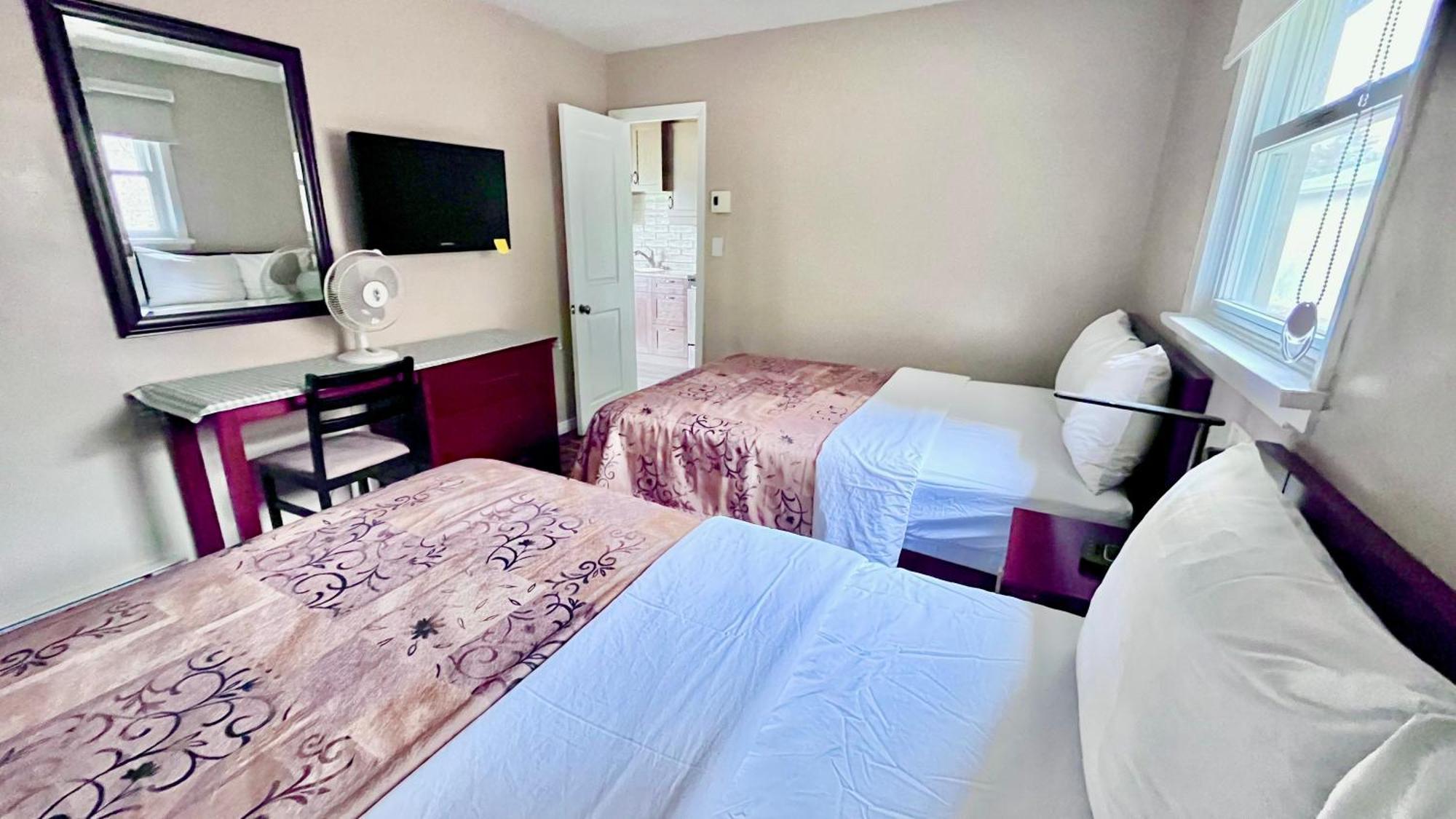 Park Place Motel & Suites Tweed Extérieur photo