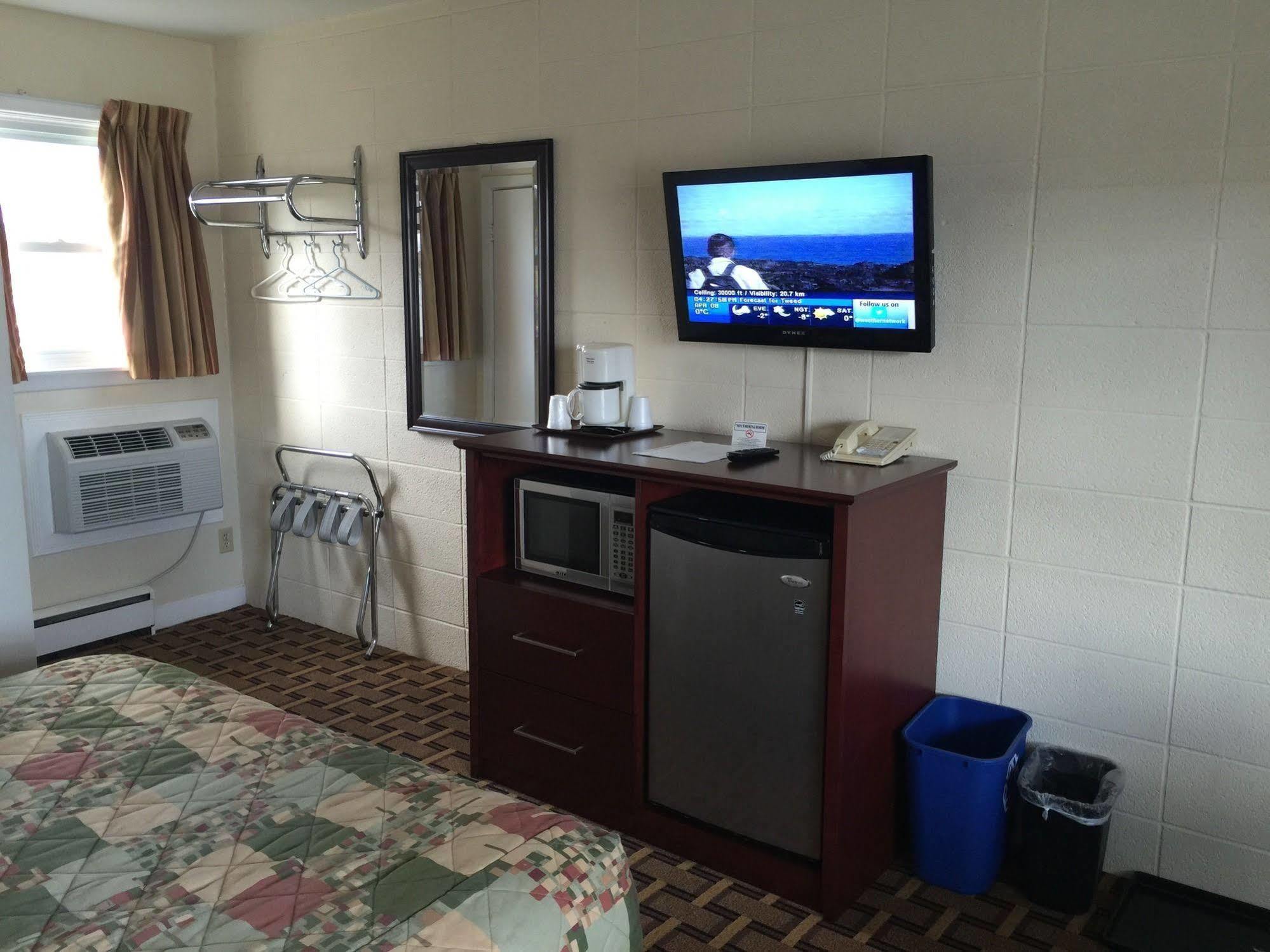 Park Place Motel & Suites Tweed Extérieur photo