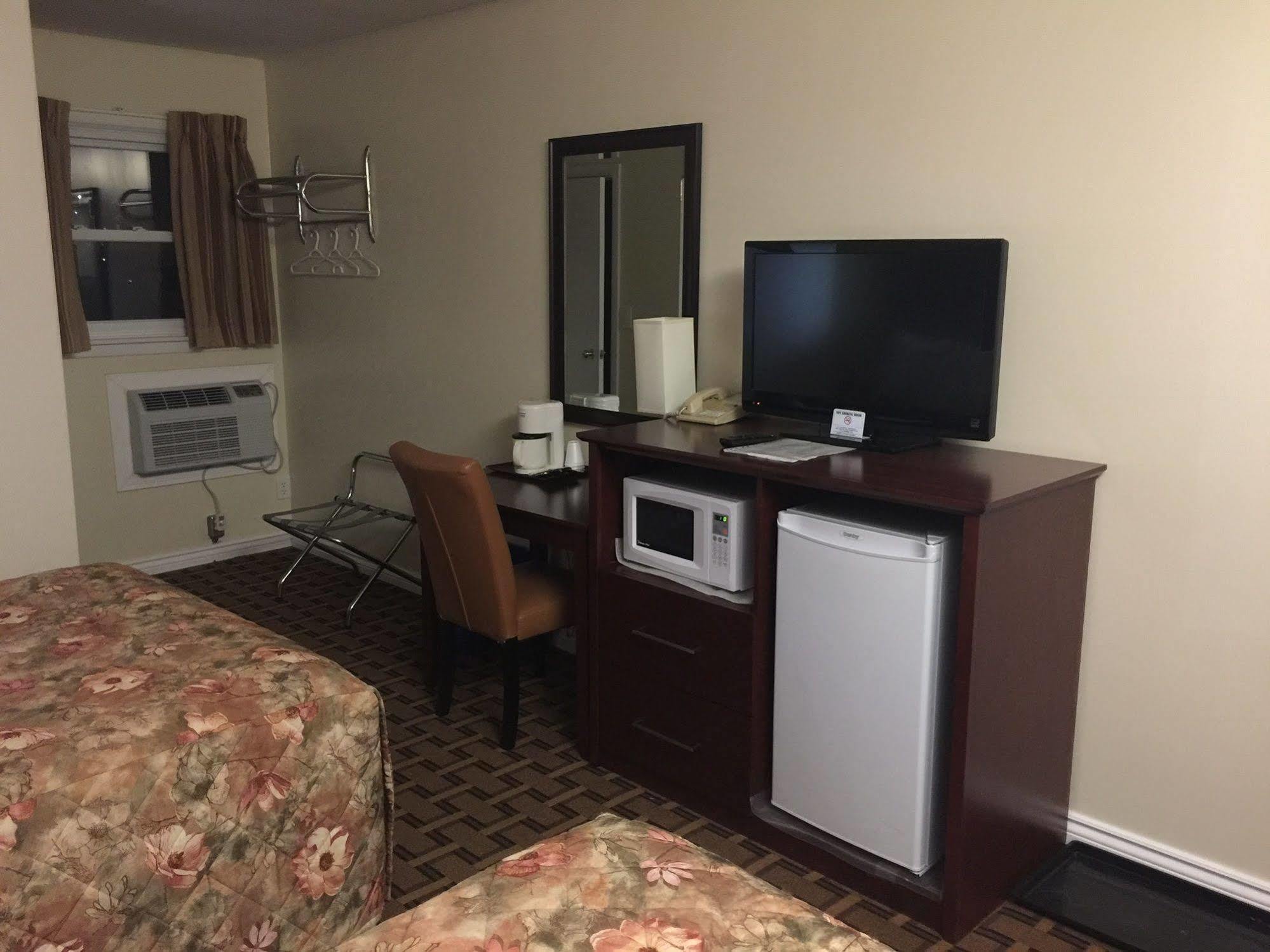 Park Place Motel & Suites Tweed Extérieur photo