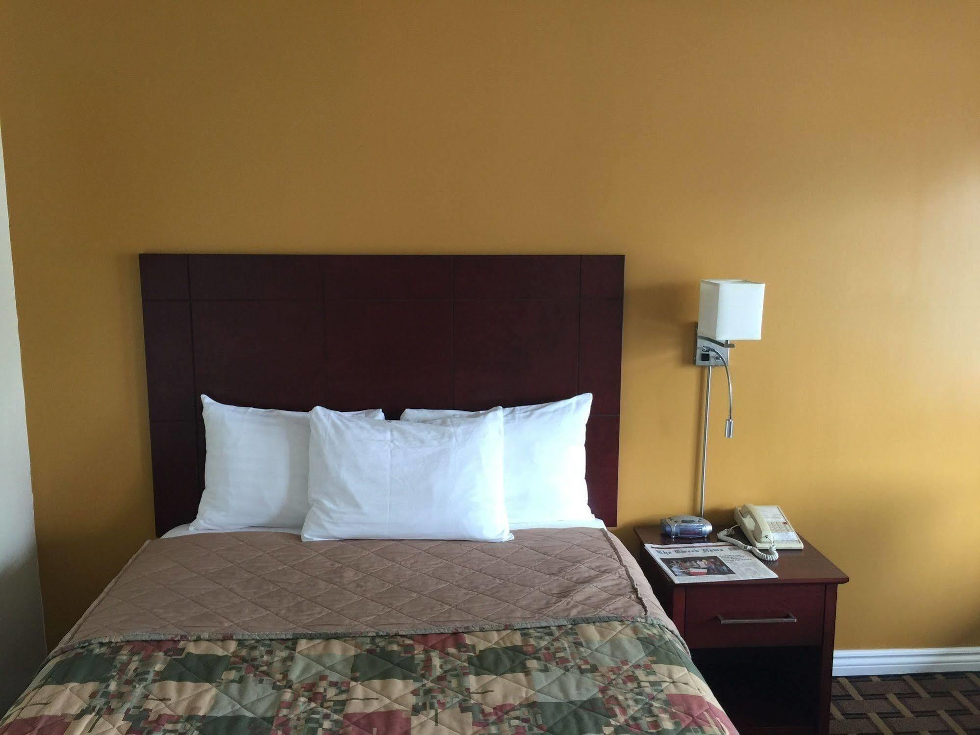 Park Place Motel & Suites Tweed Extérieur photo